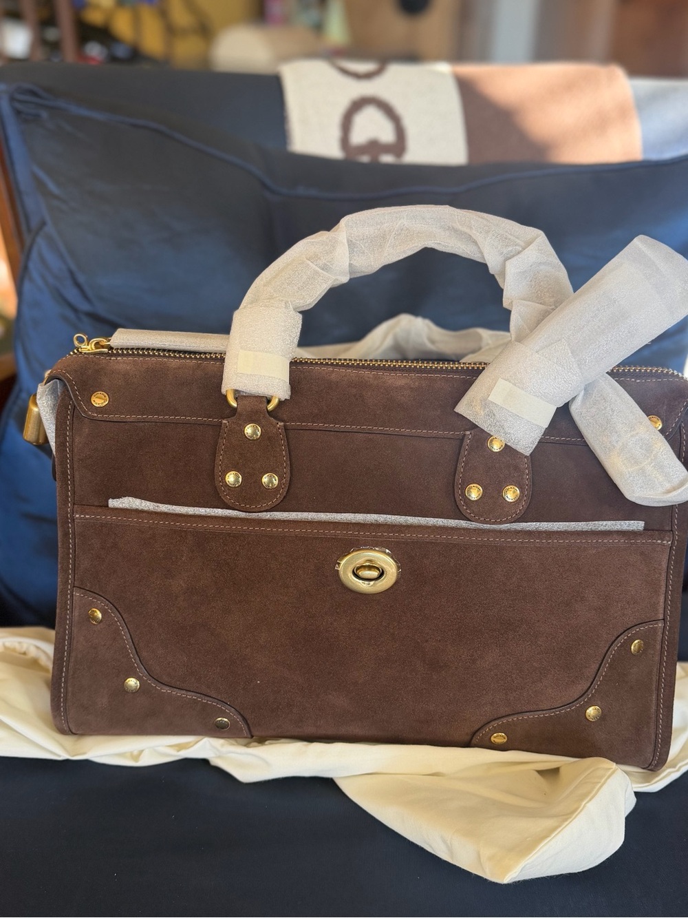 Coach Rhyder 38 Dark Chocolate NWT CFN68 - Picture 3 of 15